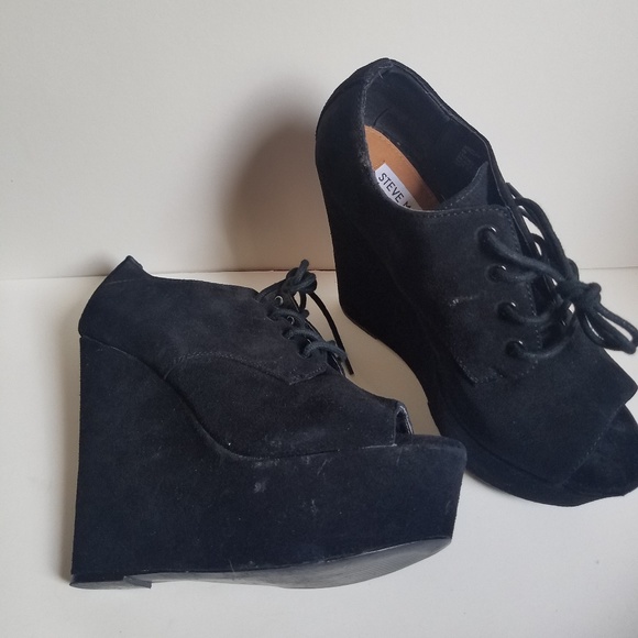 EUC-STEVE MADDEN PLATFORM WEDGES - Picture 2 of 4